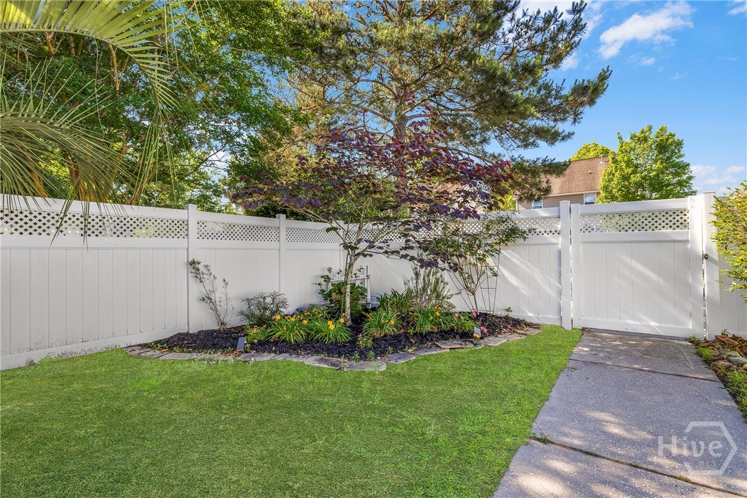 37 5th Avenue