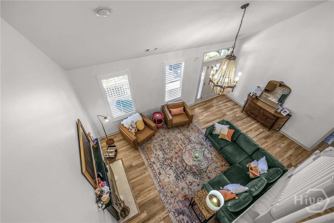 37 5th Avenue