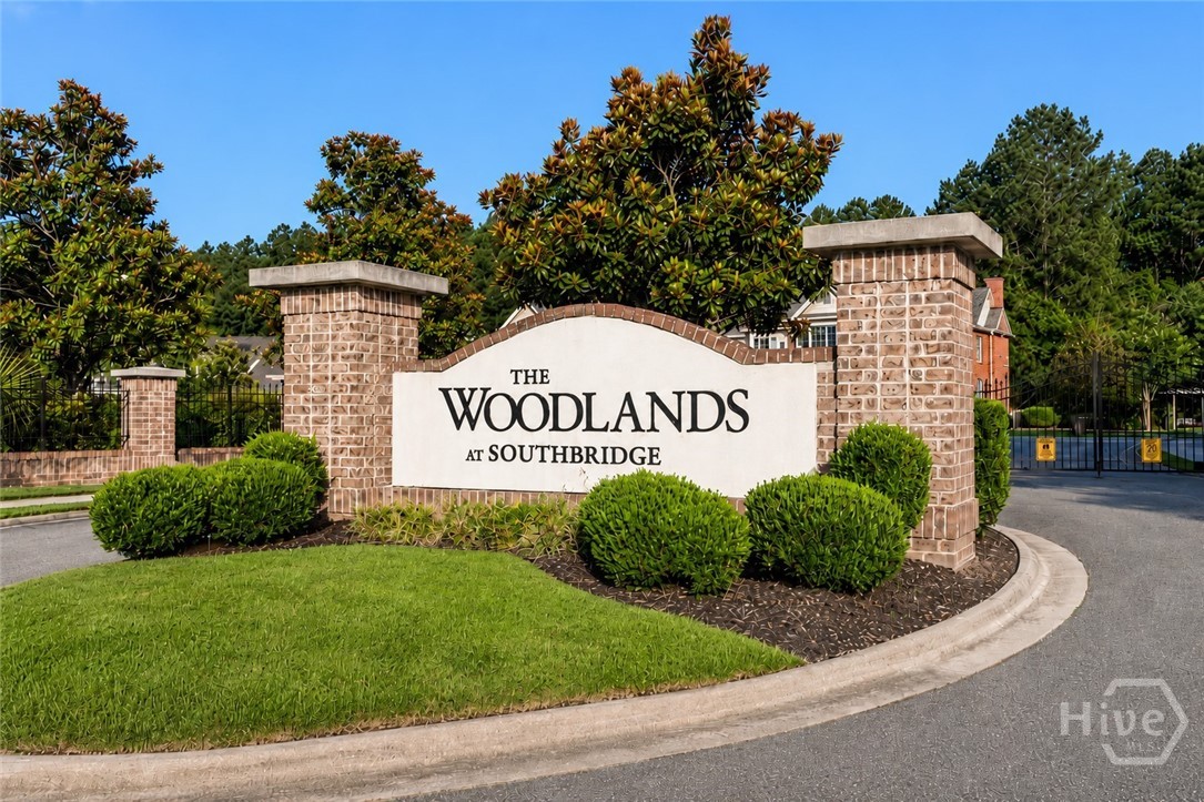102 Woodside Cove