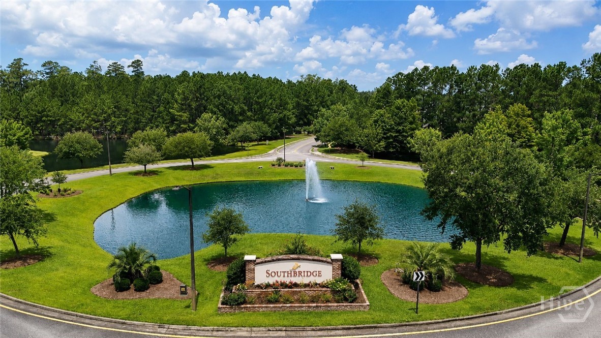 102 Woodside Cove