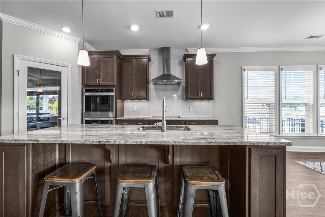 106 Champlain Drive