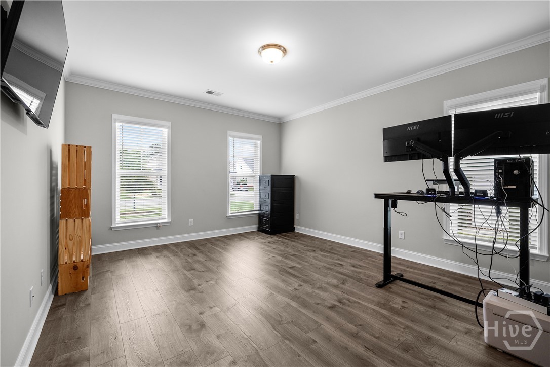106 Champlain Drive