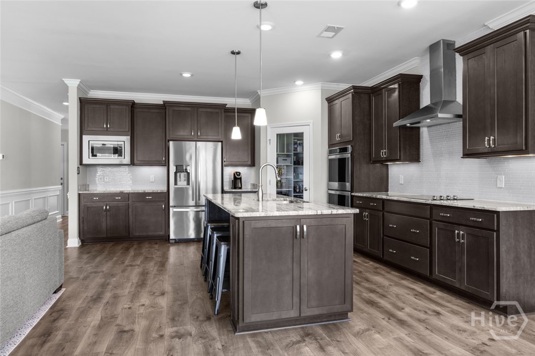 106 Champlain Drive