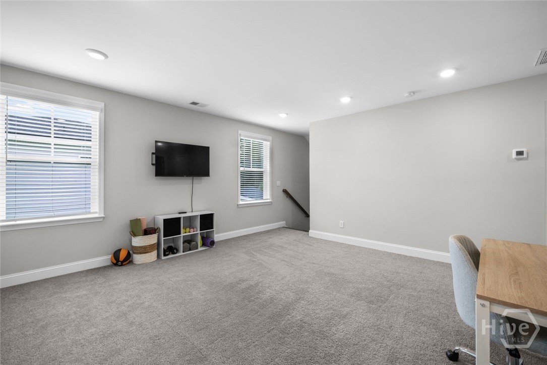 106 Champlain Drive