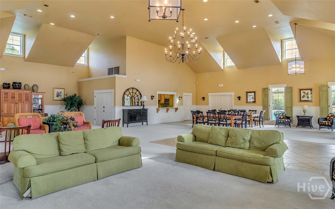 106 Champlain Drive