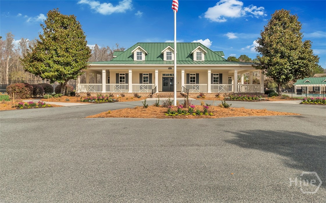 106 Champlain Drive