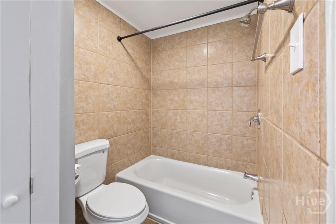 705 W 47th Street