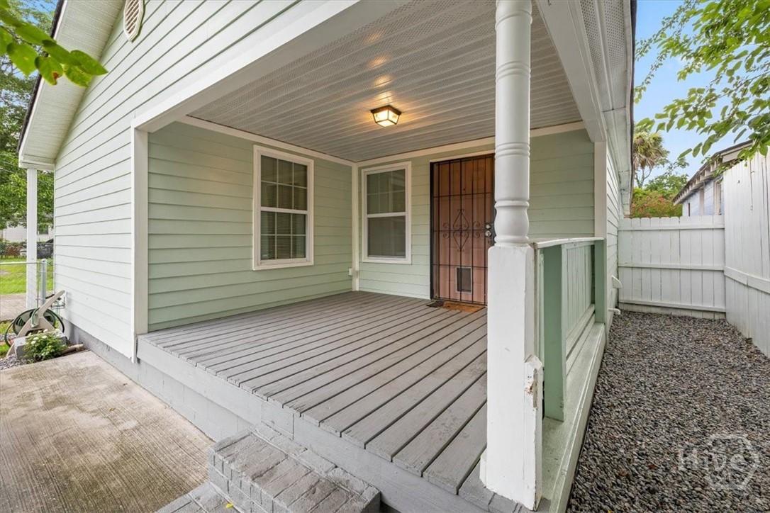 705 W 47th Street