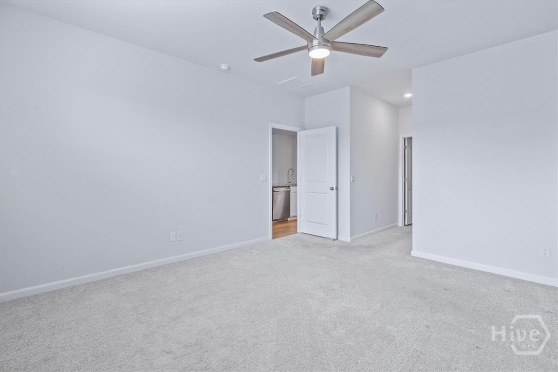 104 Coopers Rise