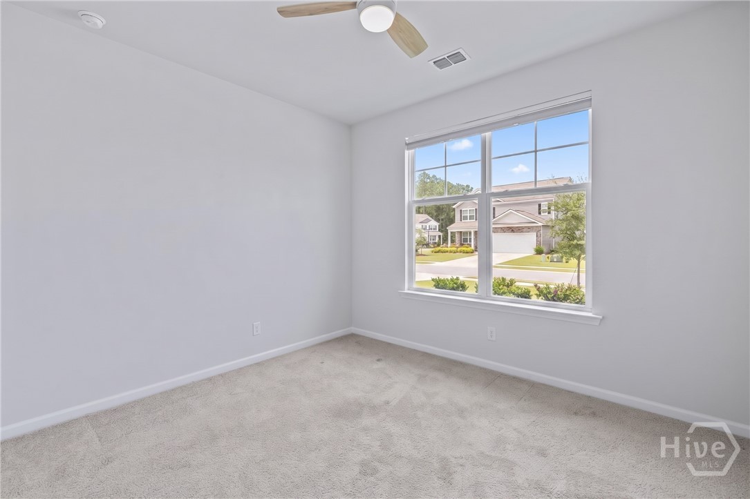 104 Coopers Rise