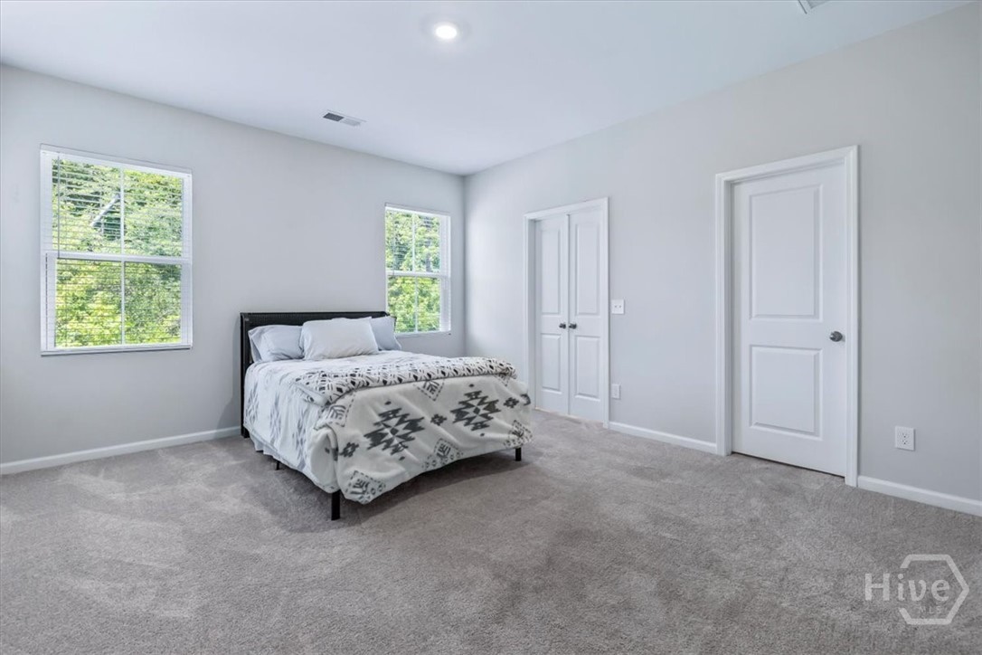 221 Bircholt Grove