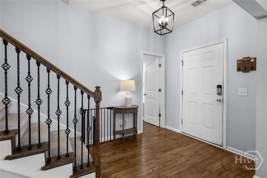 121 Waverly Way