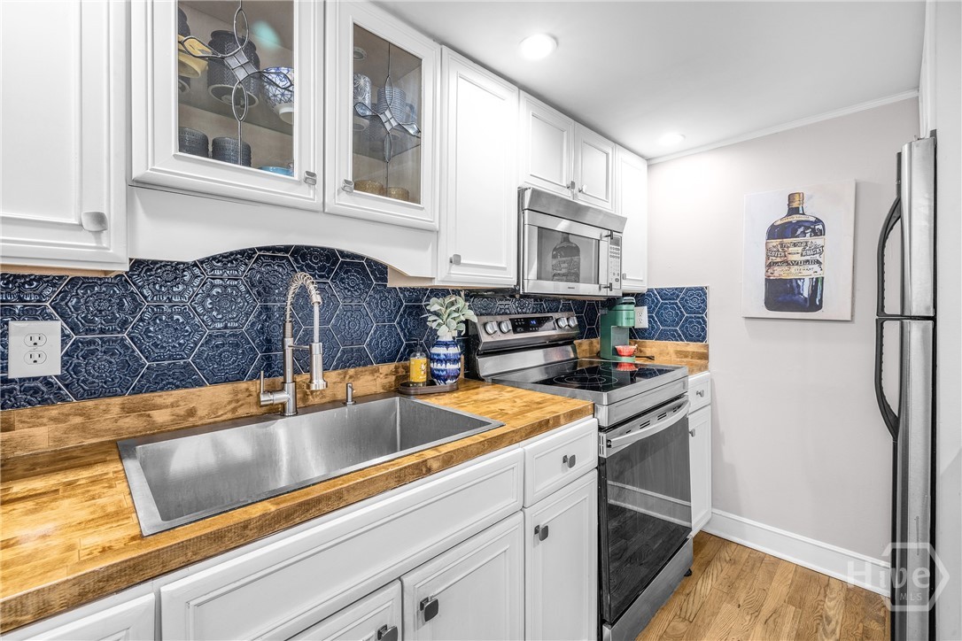 219 Abercorn Street D1
