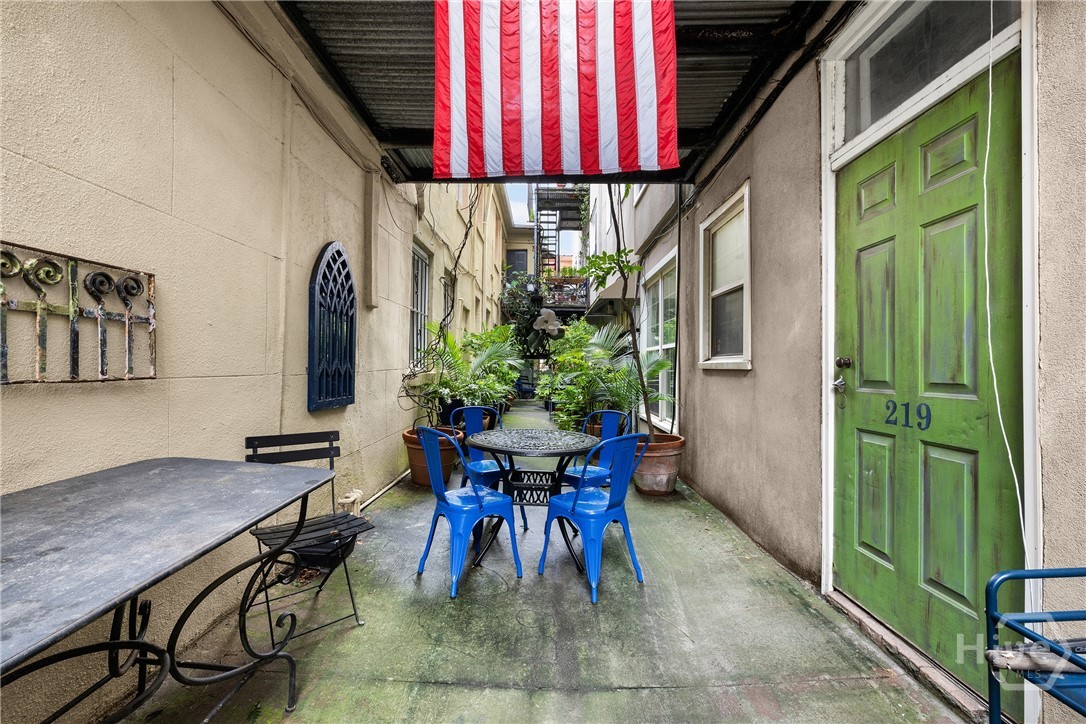 219 Abercorn Street D1