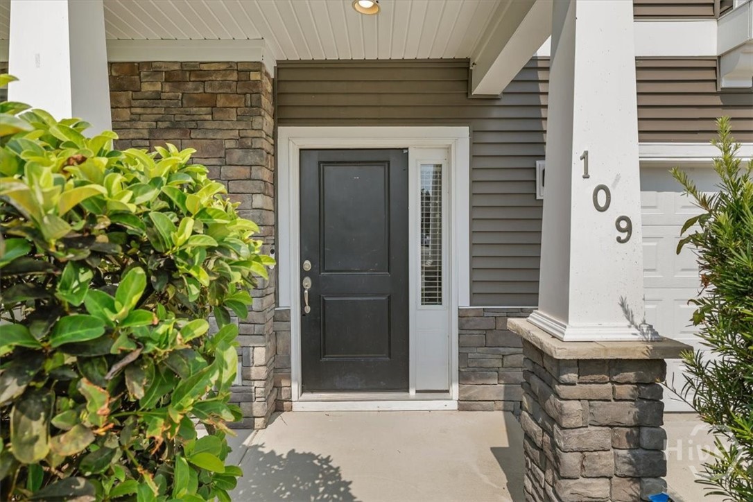109 Claystone Court
