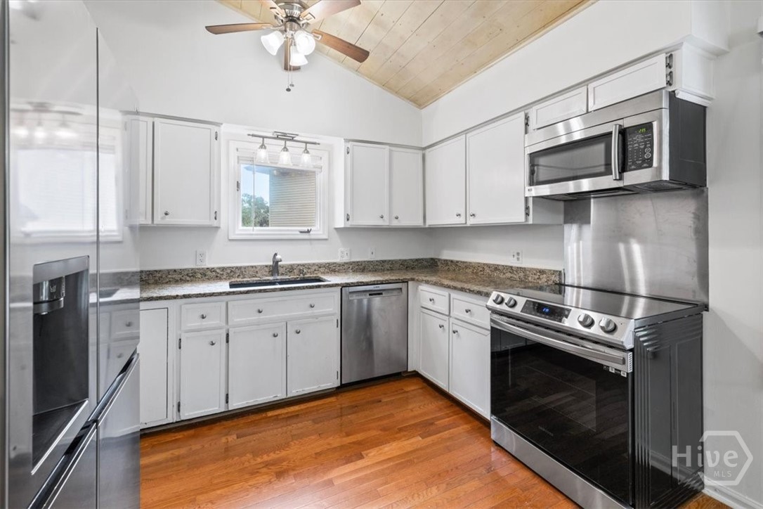 12 Moss Pointe Court