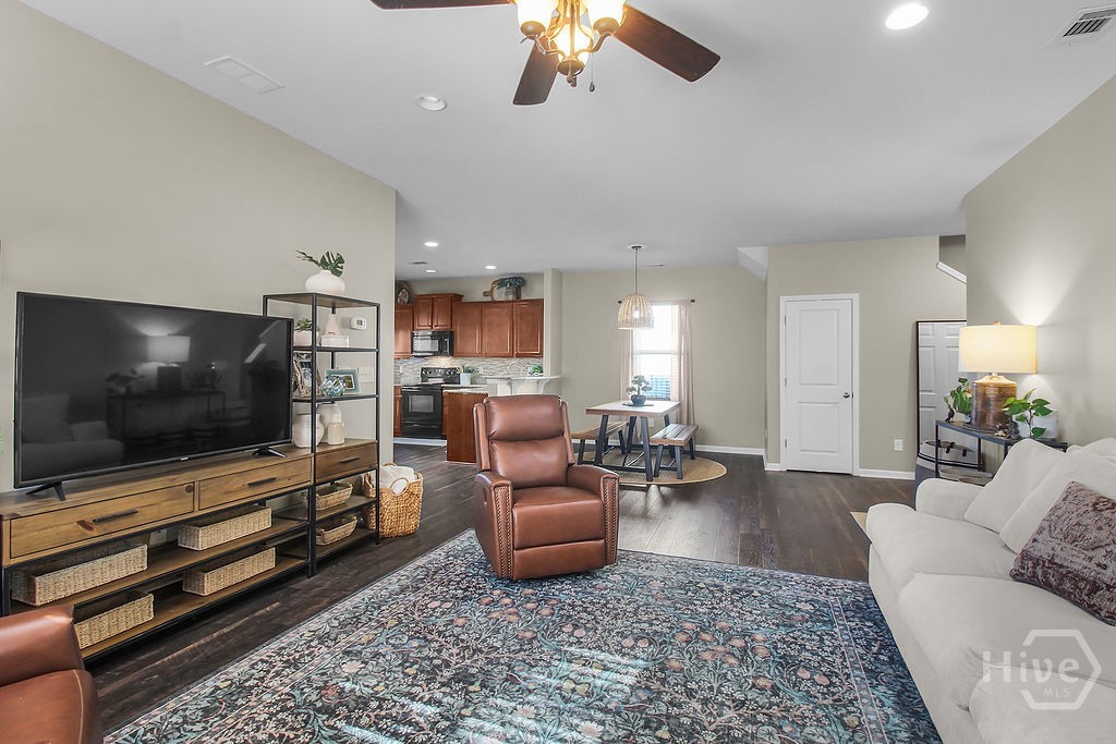 153 Hamilton Grove