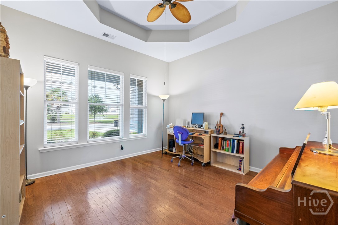 8 Southpark Boulevard