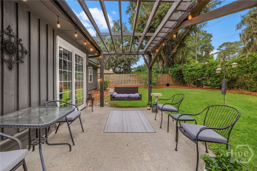 26 River Oaks Road