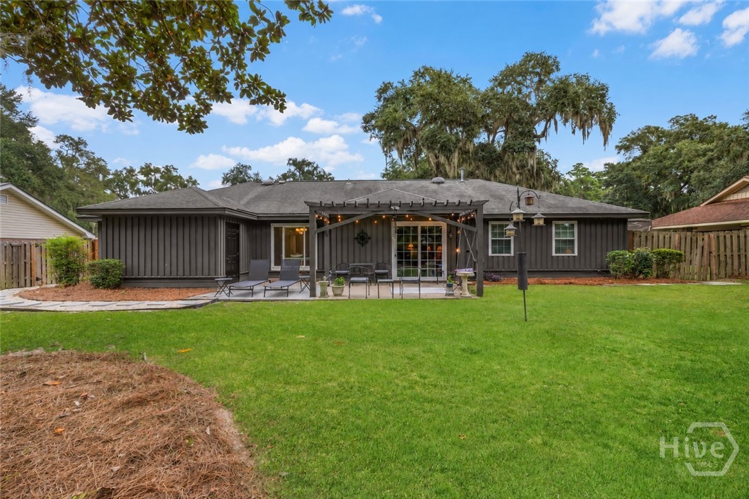 26 River Oaks Road