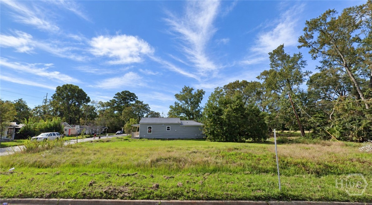 702 W 51st Street
