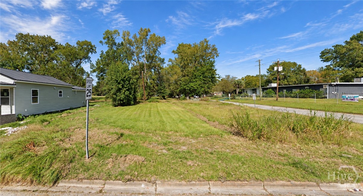 702 W 51st Street