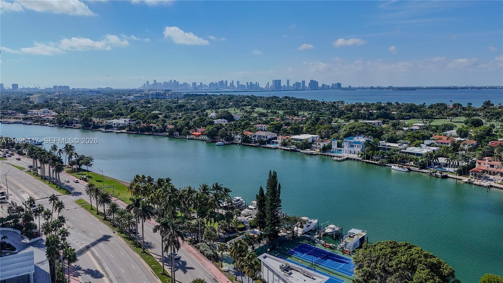 5445 Collins Ave # 1504