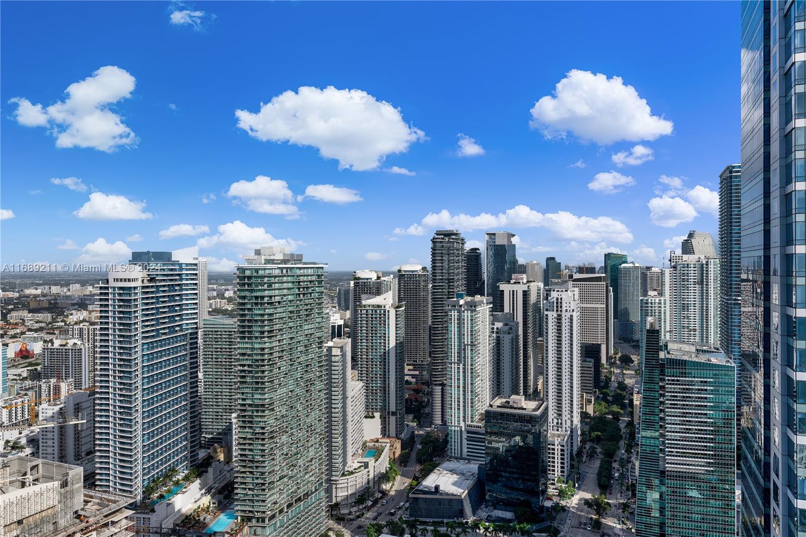 1451 Brickell Ave # 54 Unit: PH 54