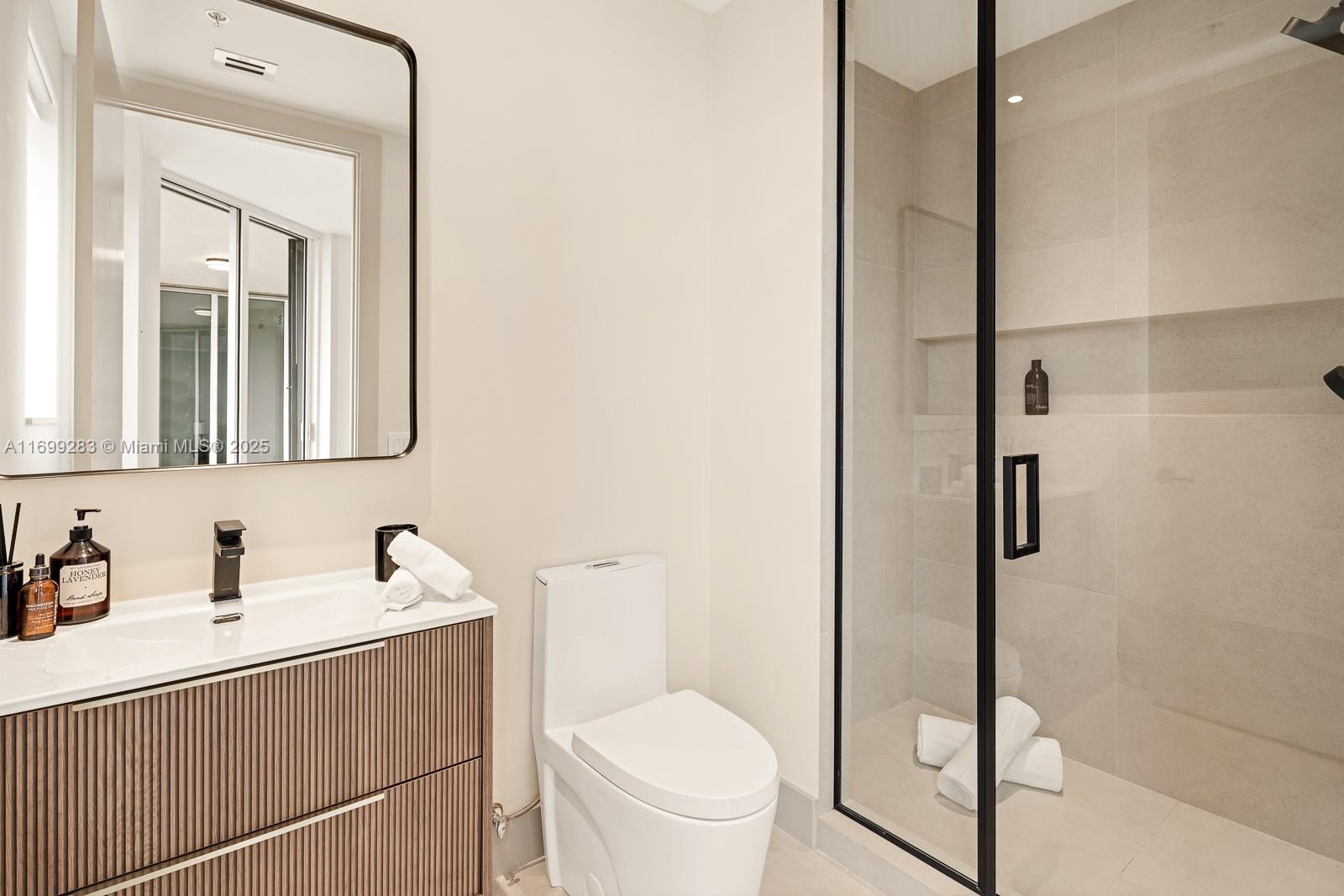 13621 Deering Bay Dr # 503