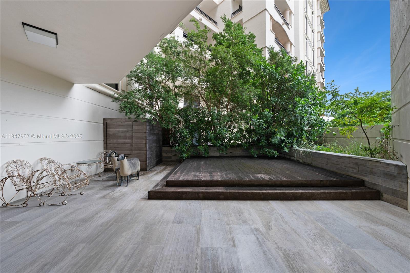 7023 Fisher Island Dr # 7023