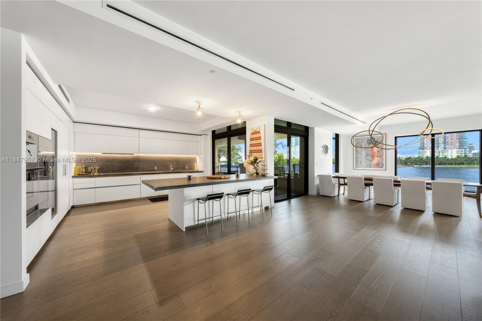 7023 Fisher Island Dr # 7023