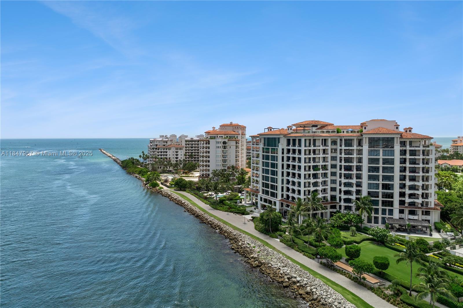 7023 Fisher Island Dr # 7023