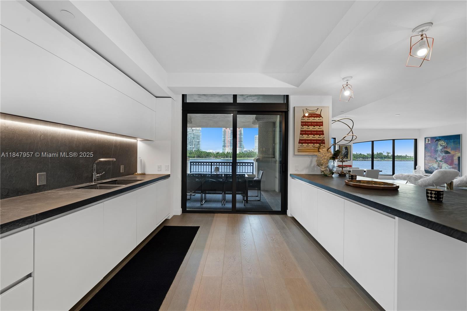 7023 Fisher Island Dr # 7023