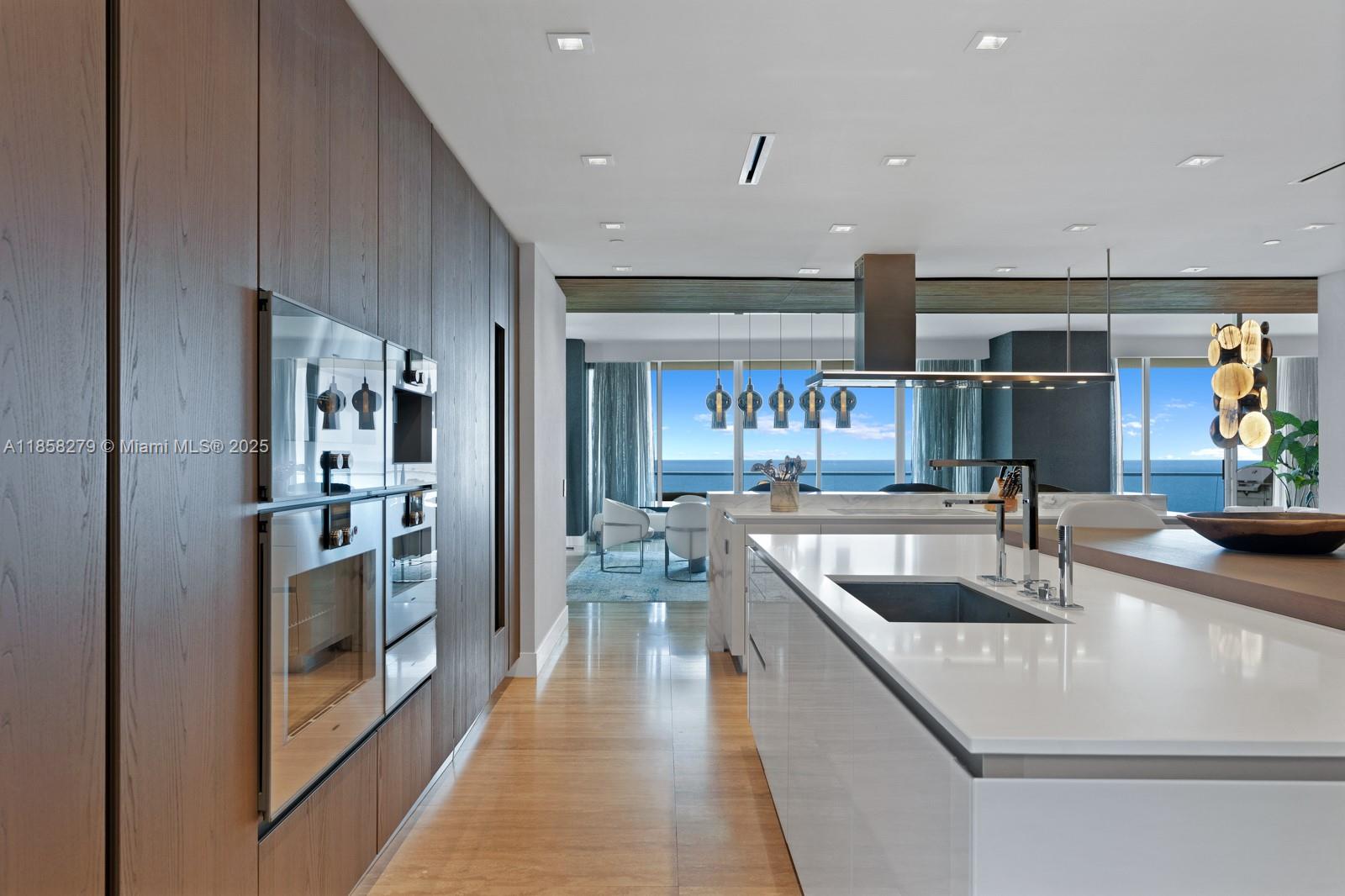 18501 Collins Ave Unit: 1401/02