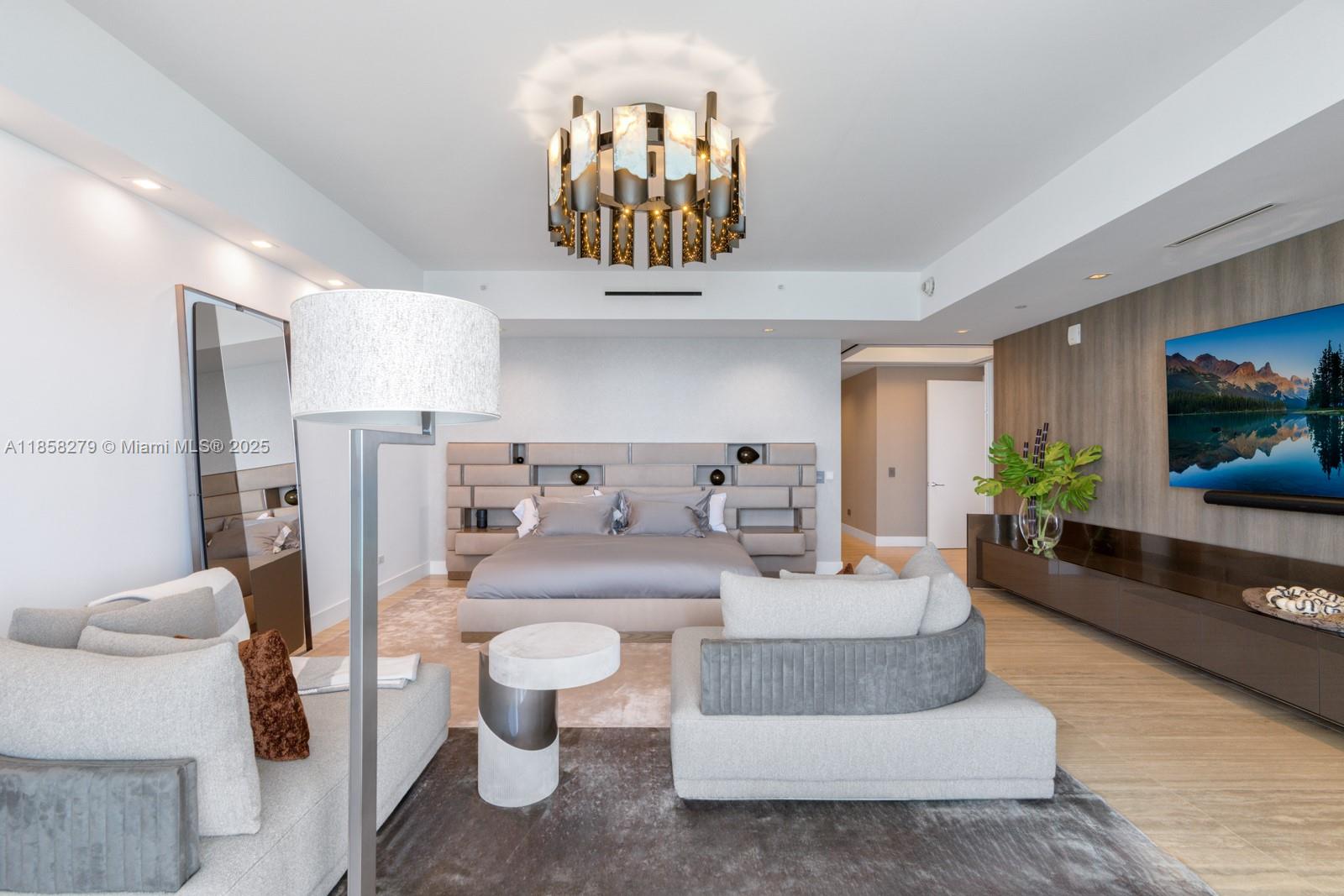 18501 Collins Ave Unit: 1401/02