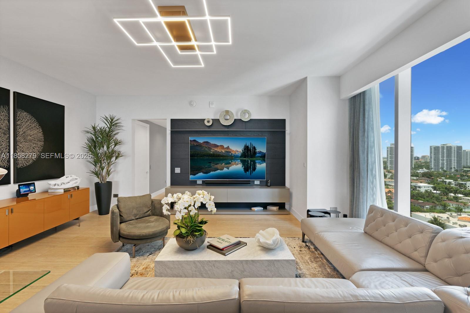 18501 Collins Ave Unit: 1401/02