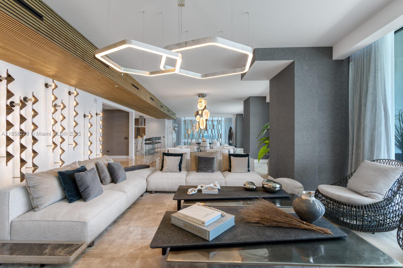 18501 Collins Ave Unit: 1401/02