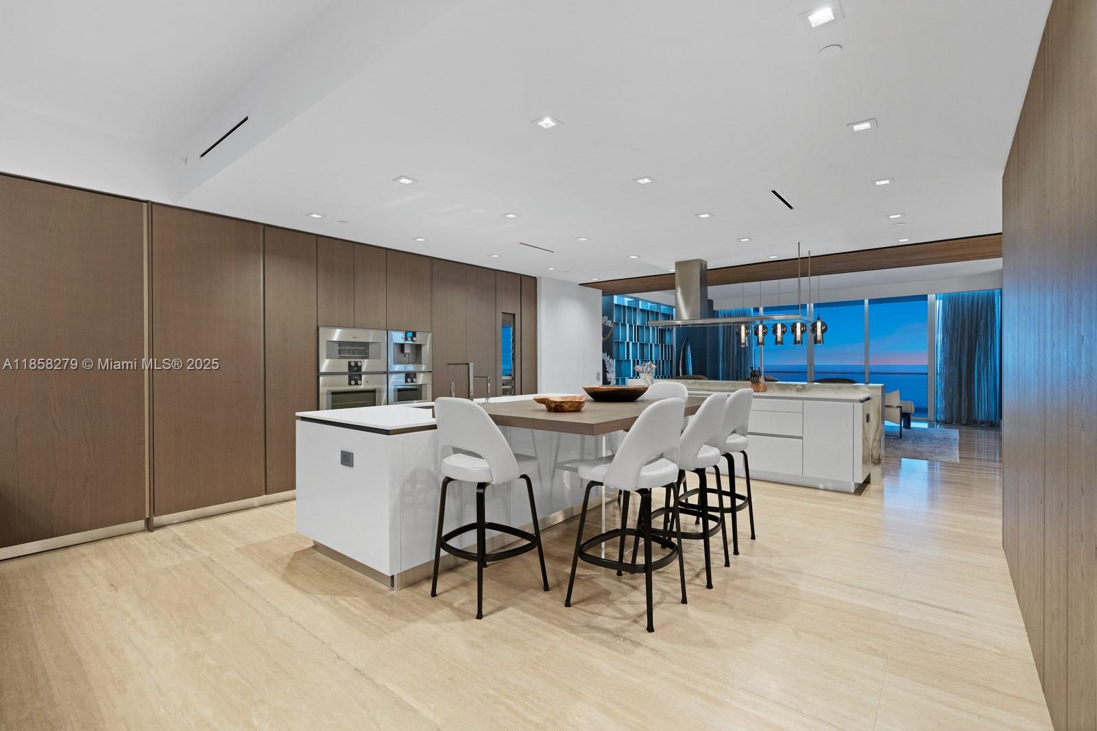 18501 Collins Ave Unit: 1401/02