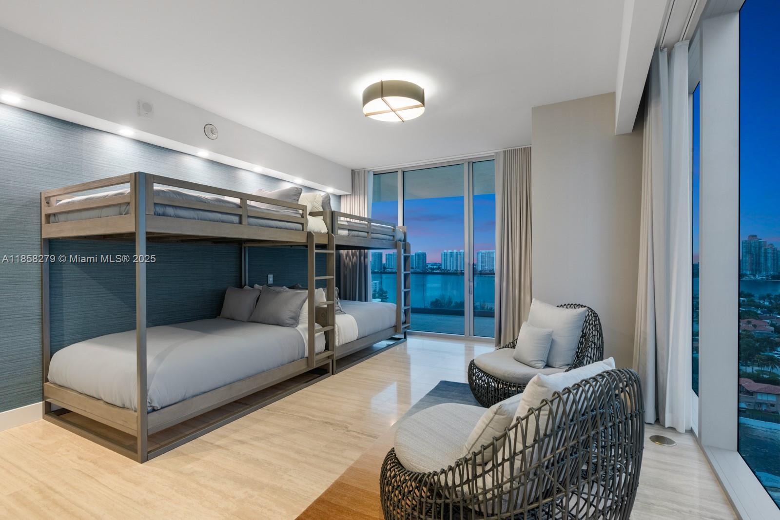 18501 Collins Ave Unit: 1401/02