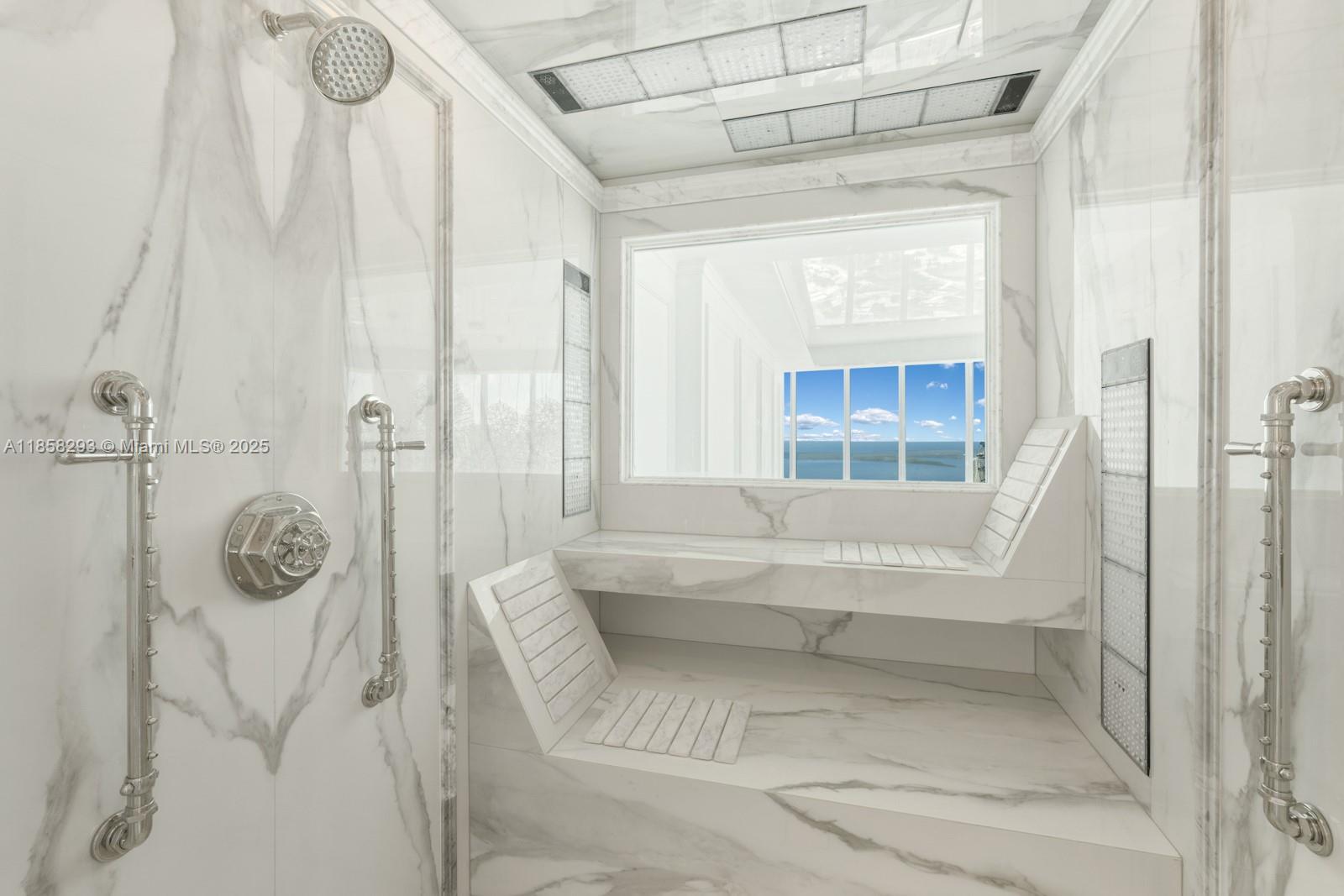 888 Biscayne Blvd # 5701