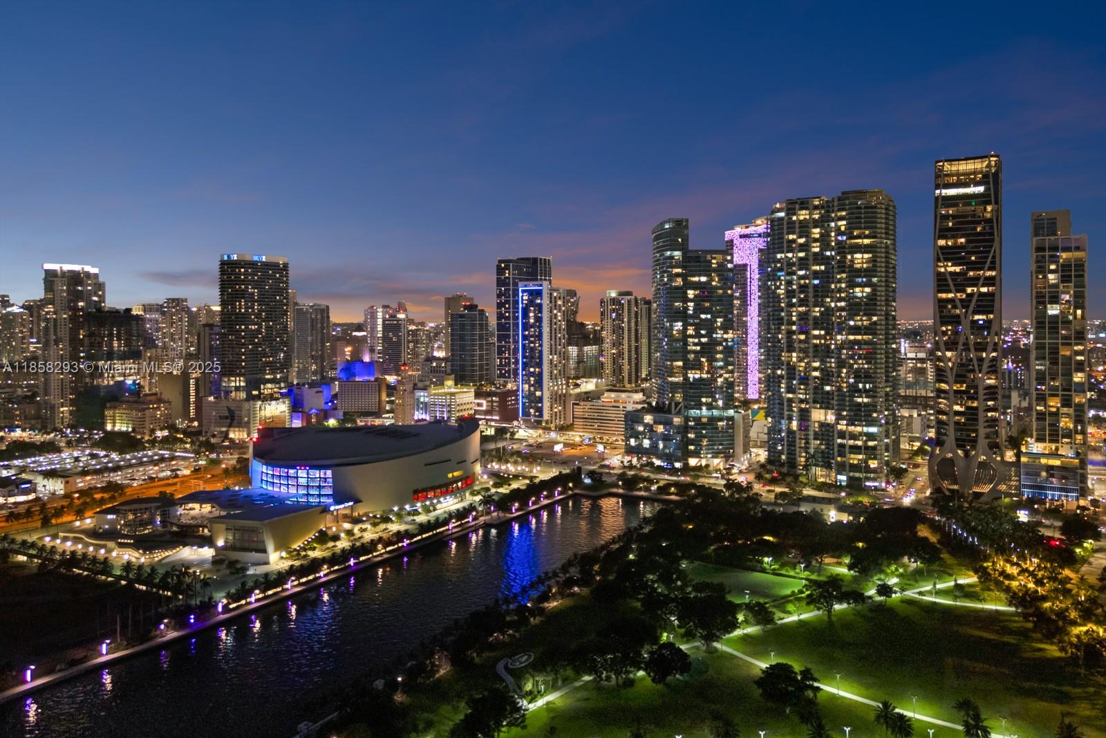 888 Biscayne Blvd # 5701