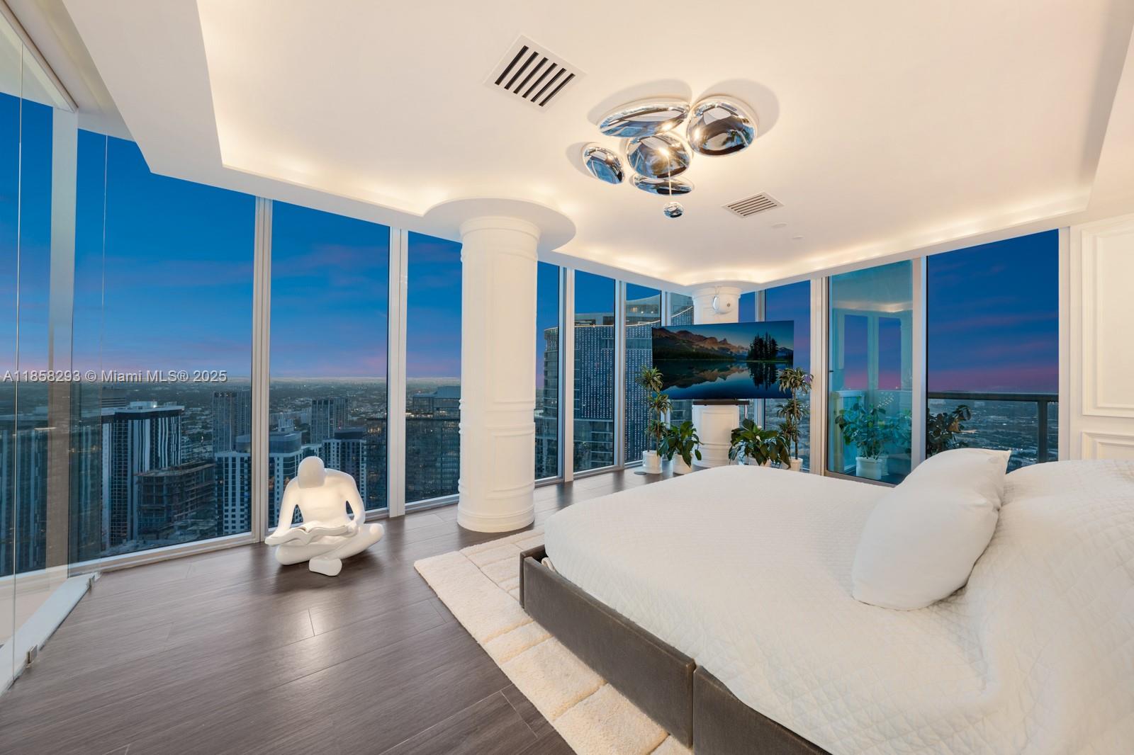 888 Biscayne Blvd # 5701