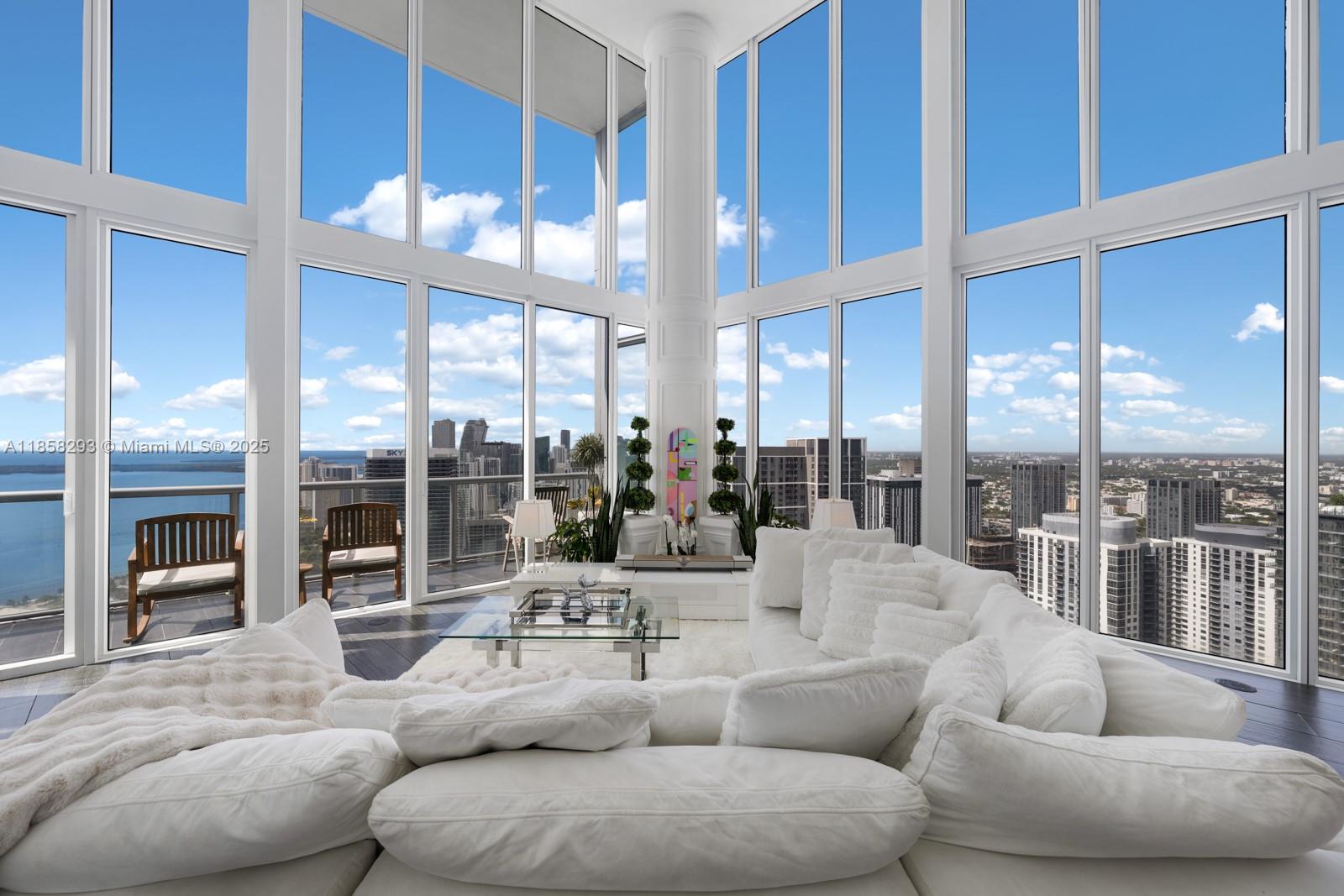 888 Biscayne Blvd # 5701