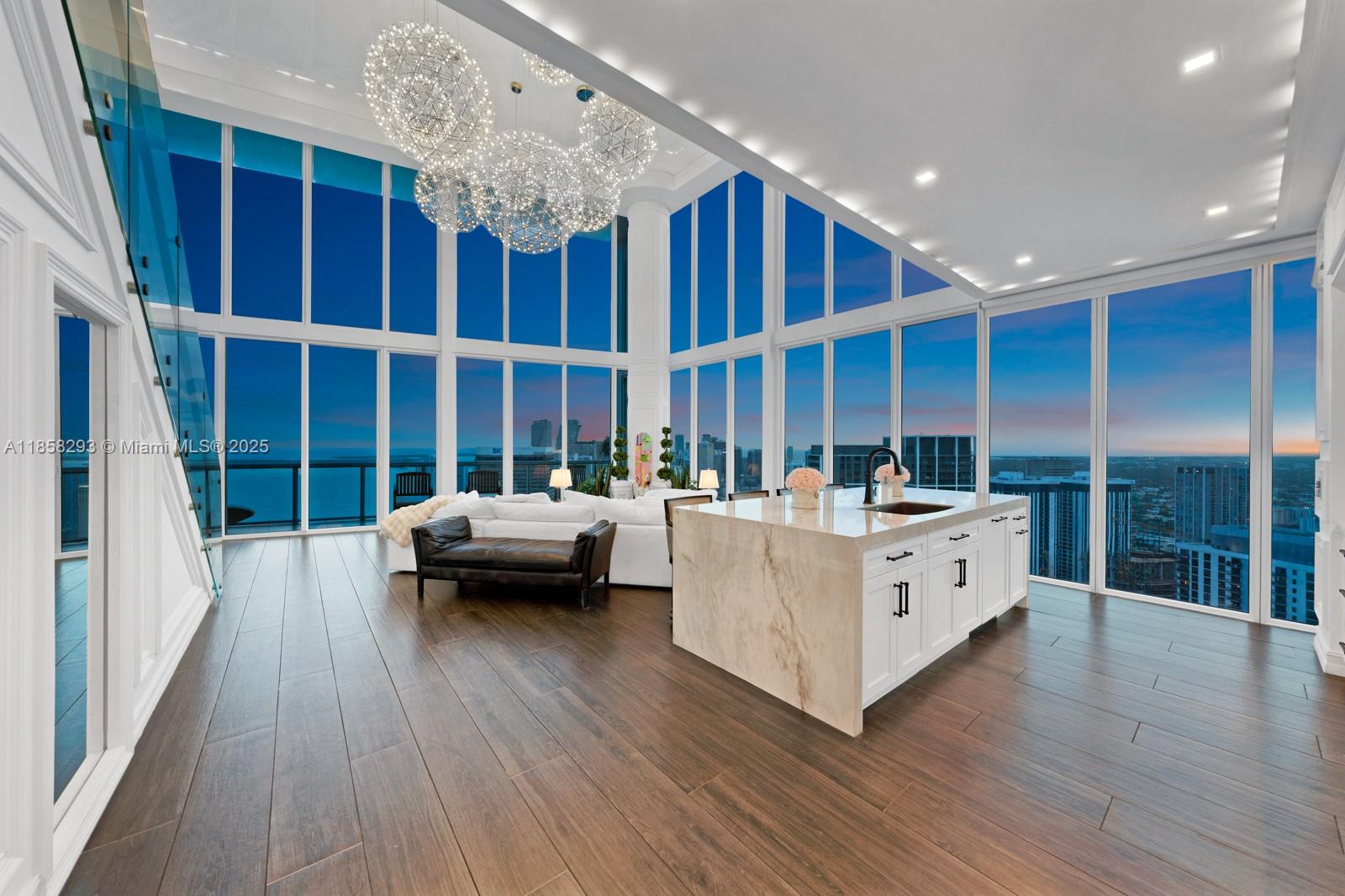 888 Biscayne Blvd # 5701