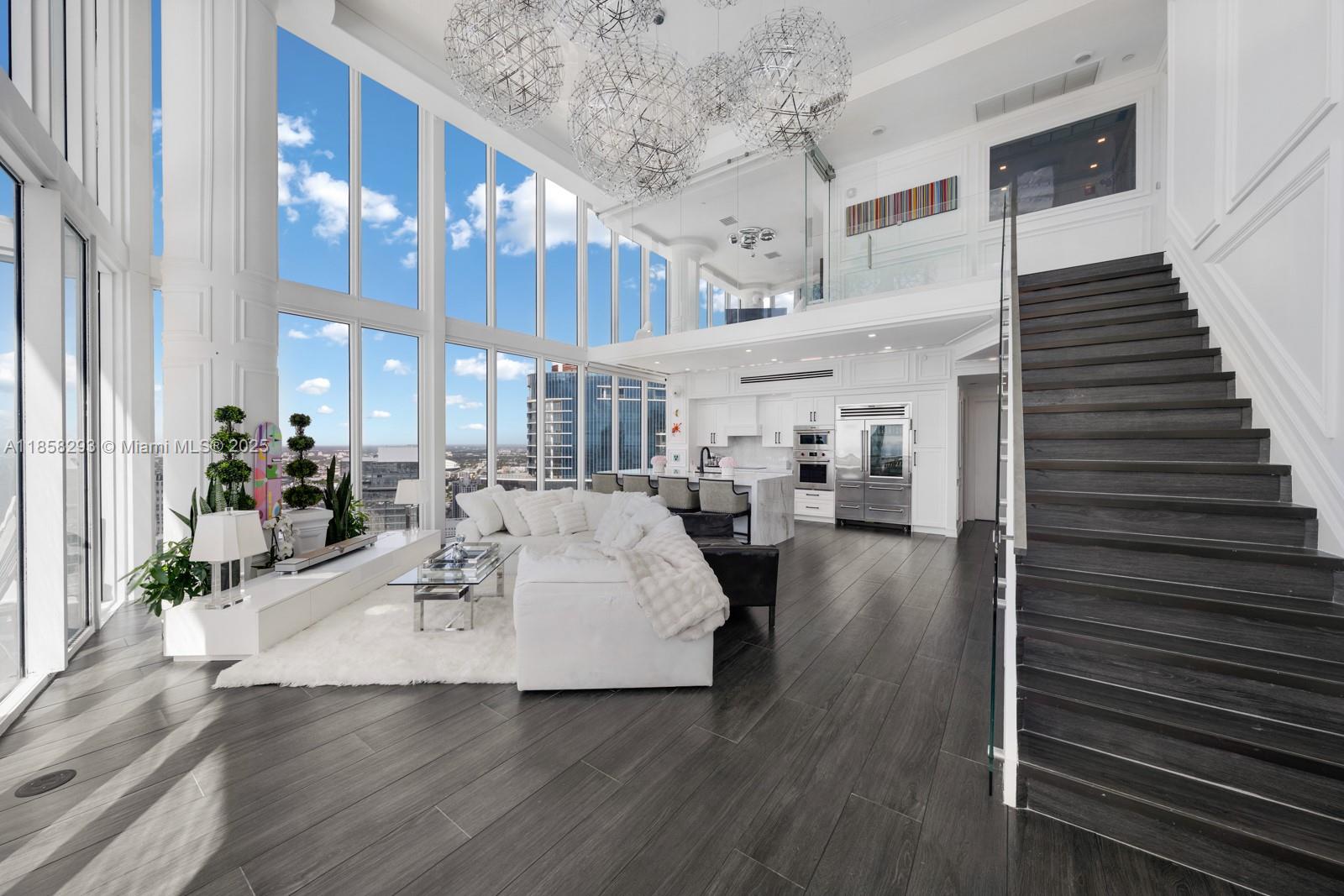 888 Biscayne Blvd # 5701