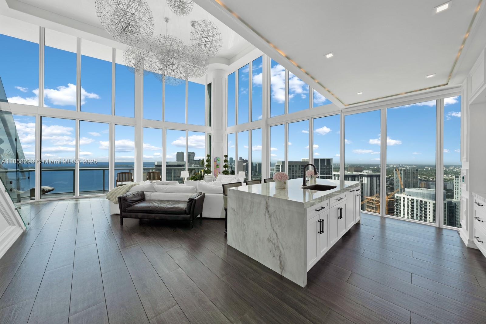 888 Biscayne Blvd # 5701