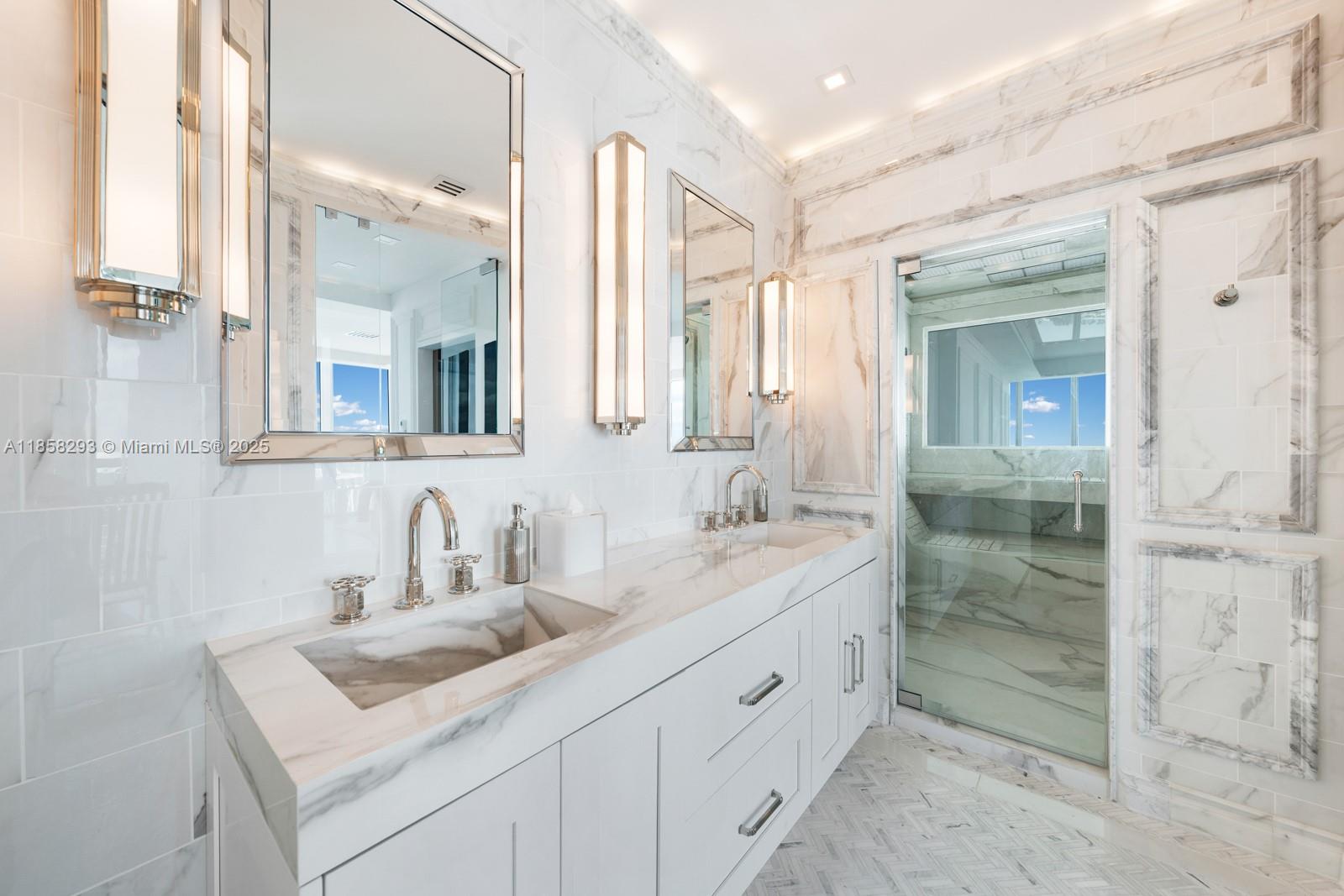 888 Biscayne Blvd # 5701