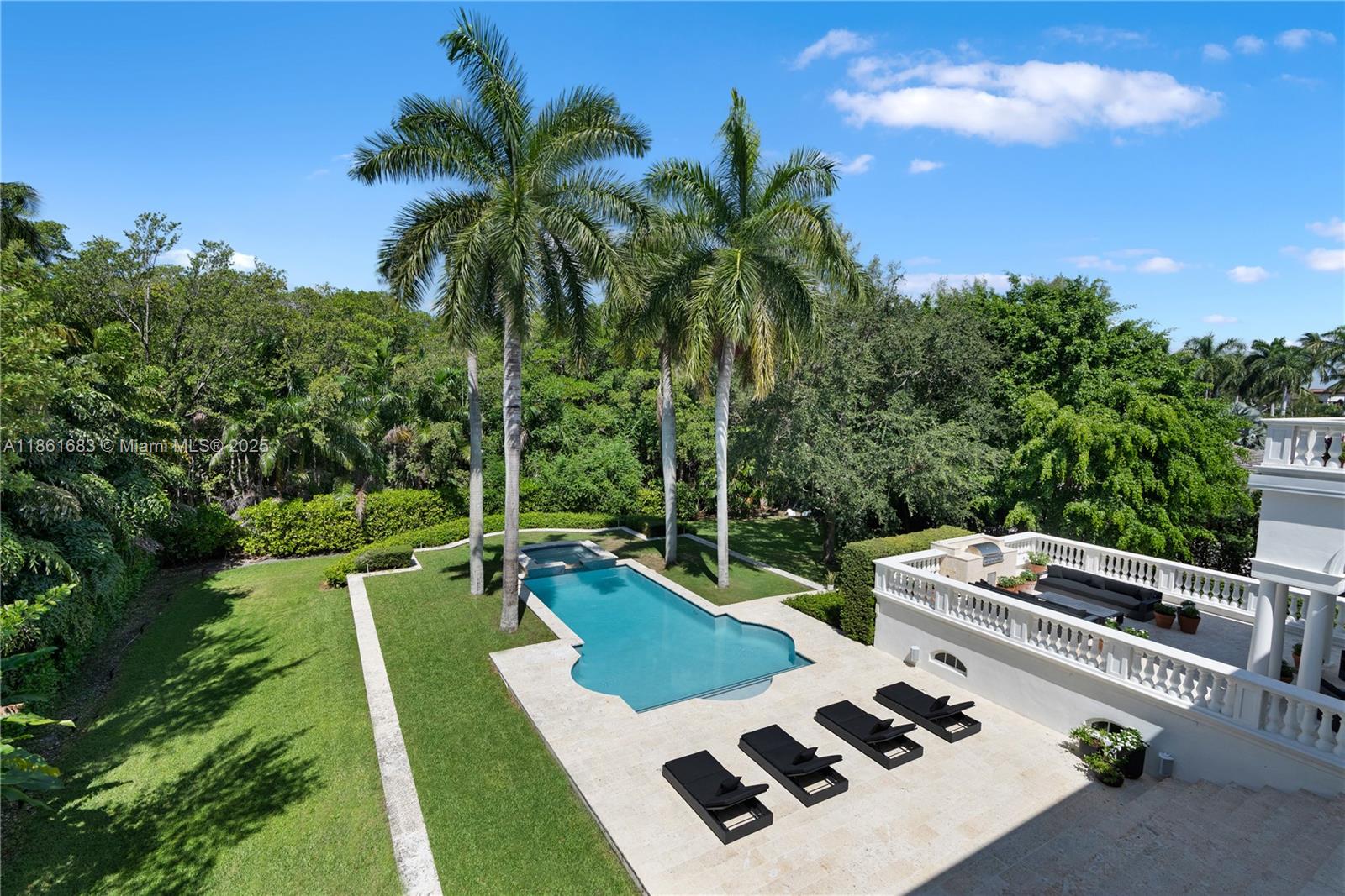 26 Tahiti Beach Island Rd