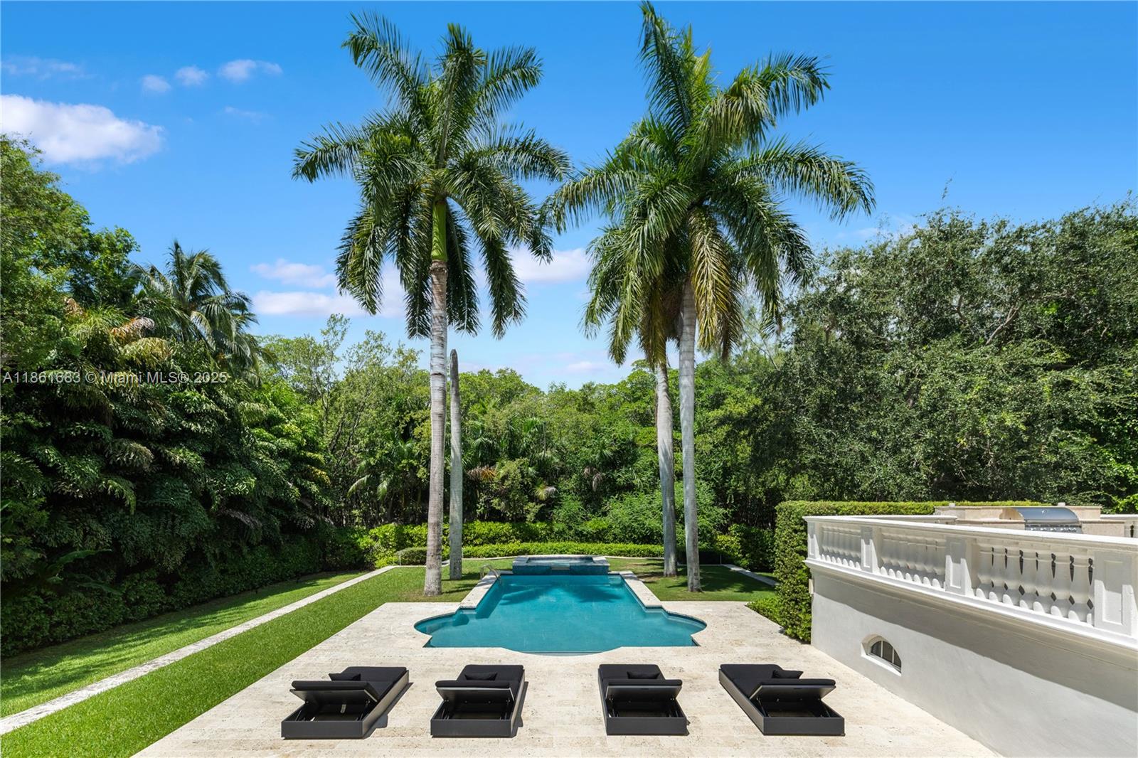 26 Tahiti Beach Island Rd