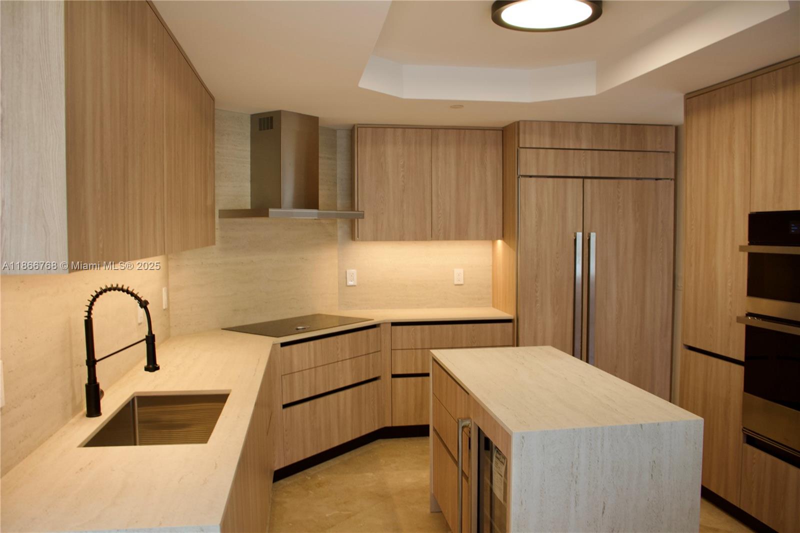 430 Grand Bay Dr # 302